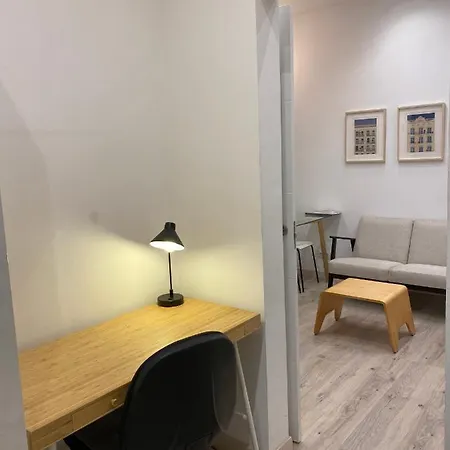 Cozy Near The Camp Nou Stadium Appartamento